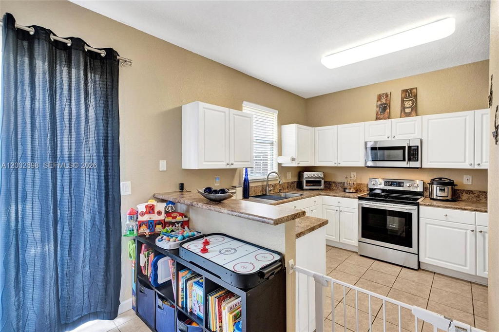 Real estate property located at 12839 135th Ter, Miami-dade, Courts At Tuscany, Miami, FL