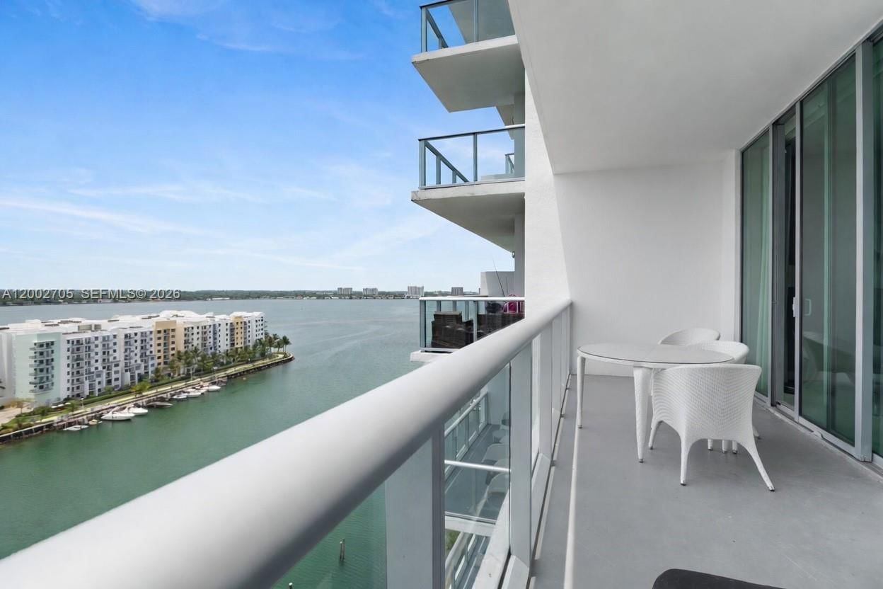 Real estate property located at 7930 East Dr #1505, Miami-dade, Eloquence On The Bay Cond, North Bay Village, FL