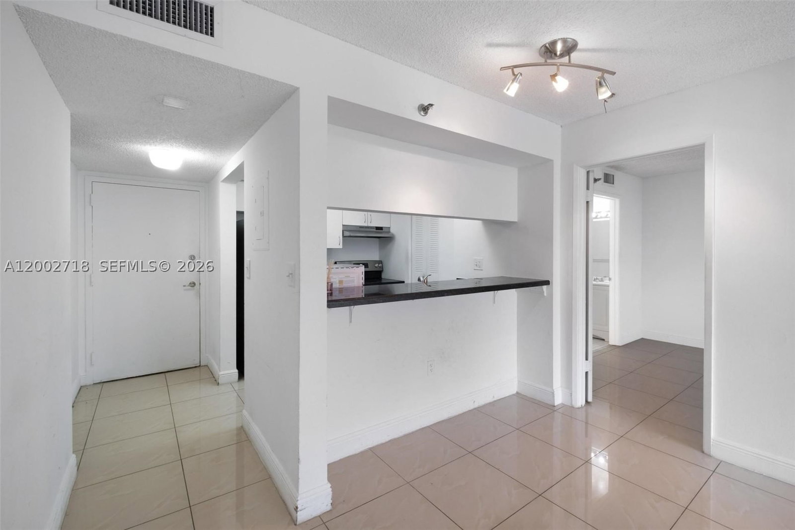 Real estate property located at 800 Miami Ave E-1110, Miami-dade, Madison Downtown Condo, Miami, FL