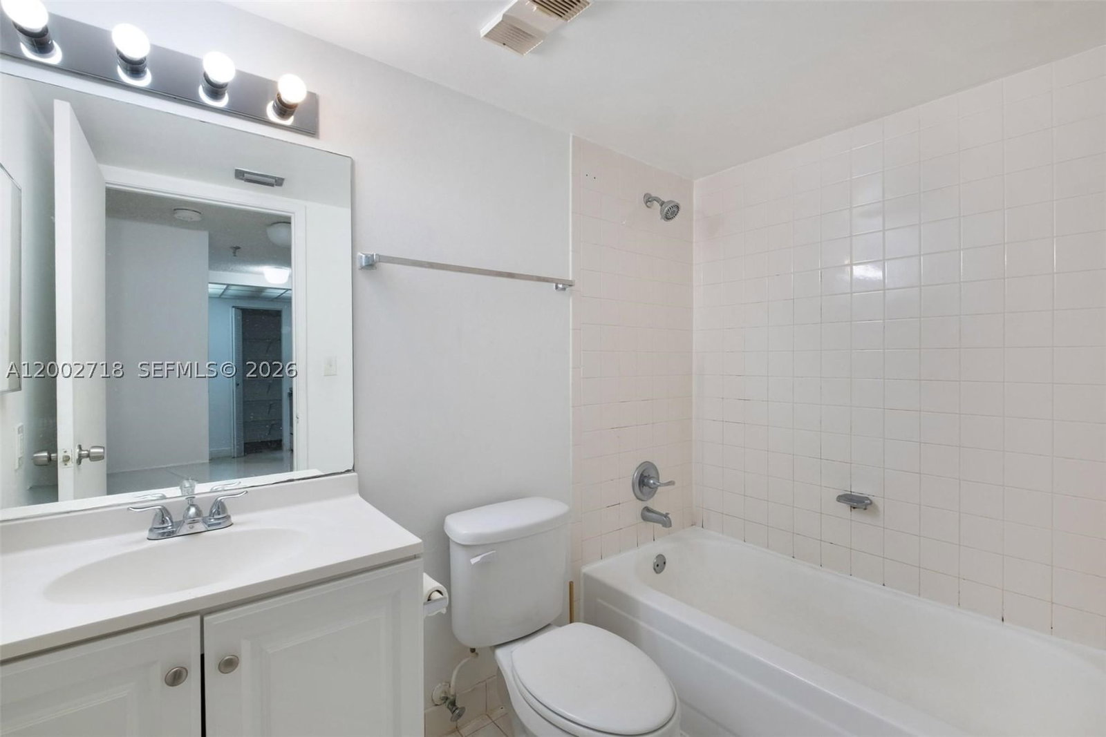 Real estate property located at 800 Miami Ave E-1110, Miami-dade, Madison Downtown Condo, Miami, FL