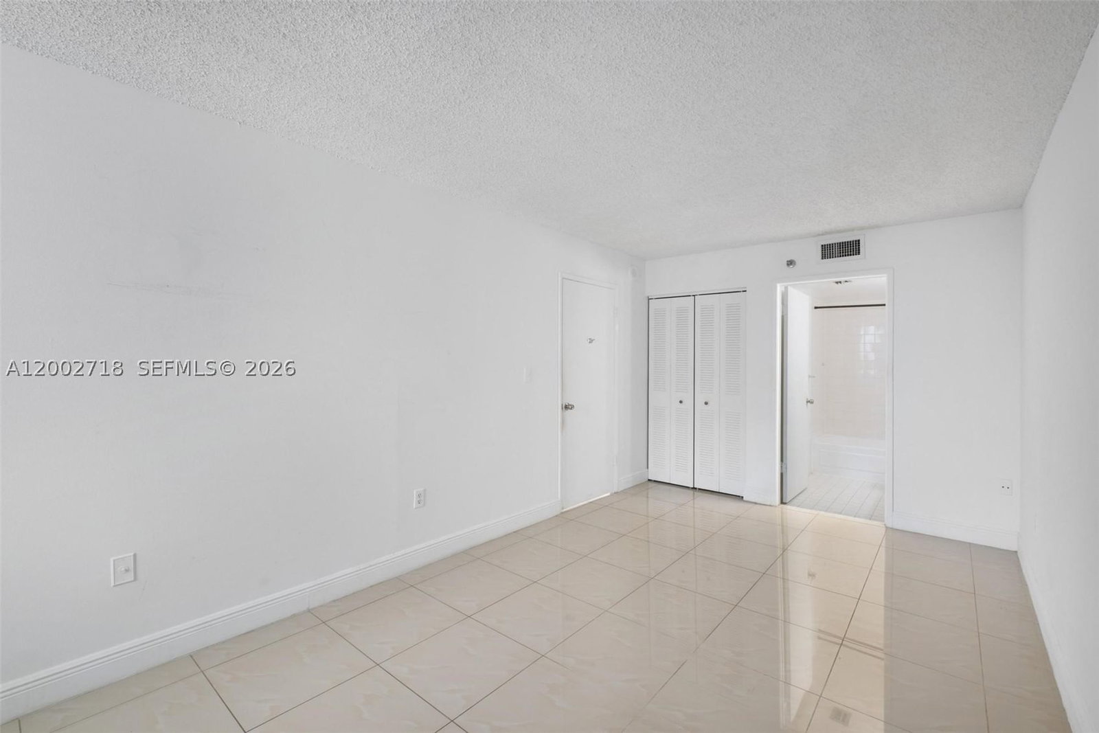 Real estate property located at 800 Miami Ave E-1110, Miami-dade, Madison Downtown Condo, Miami, FL