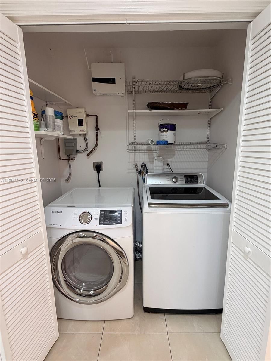 Real estate property located at 3011 74th Ave, Broward, Driftwood Estates No 2, Hollywood, FL