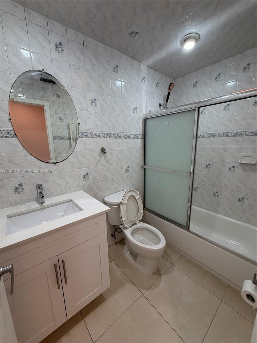 Real estate property located at 3011 74th Ave, Broward, Driftwood Estates No 2, Hollywood, FL