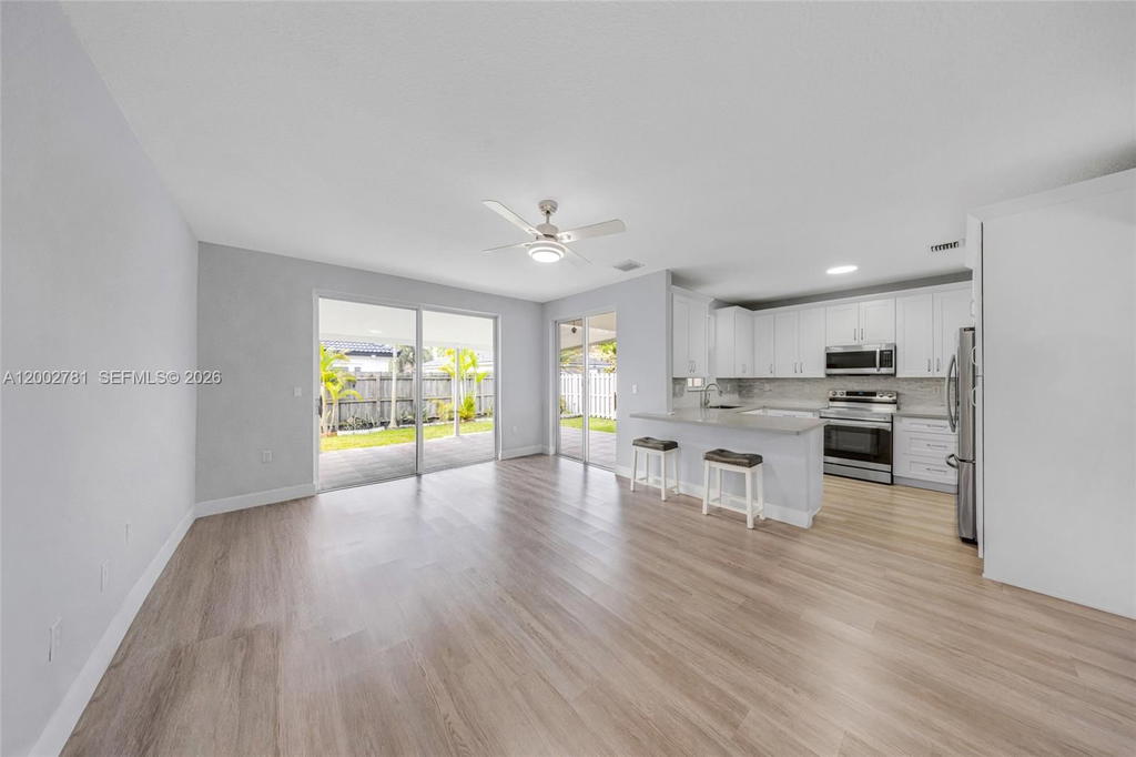 Real estate property located at 7972 198th St, Miami-dade, Spanish Lakes 2nd Addn, Hialeah, FL