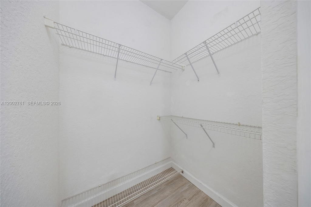 Real estate property located at 7972 198th St, Miami-dade, Spanish Lakes 2nd Addn, Hialeah, FL