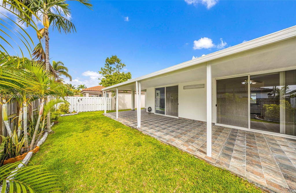 Real estate property located at 7972 198th St, Miami-dade, Spanish Lakes 2nd Addn, Hialeah, FL