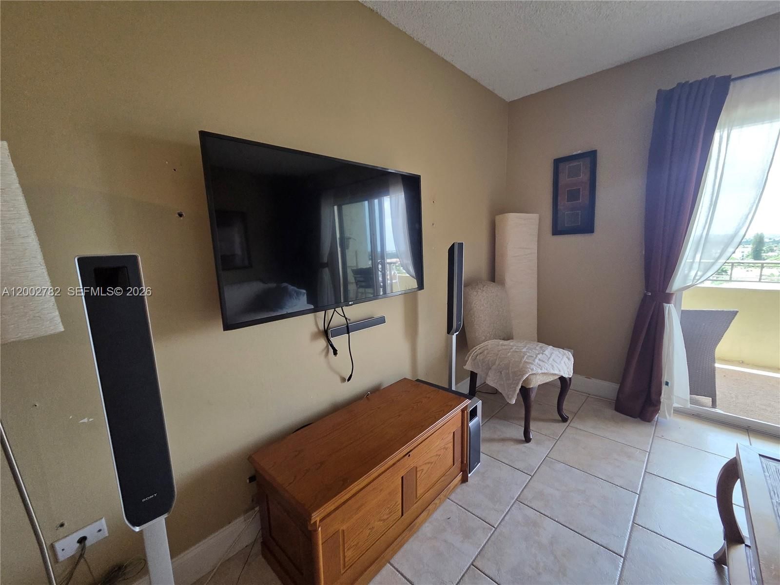 Real estate property located at 900 18th Ave #1103, Broward, Victoria Park Tower Condo, Fort Lauderdale, FL