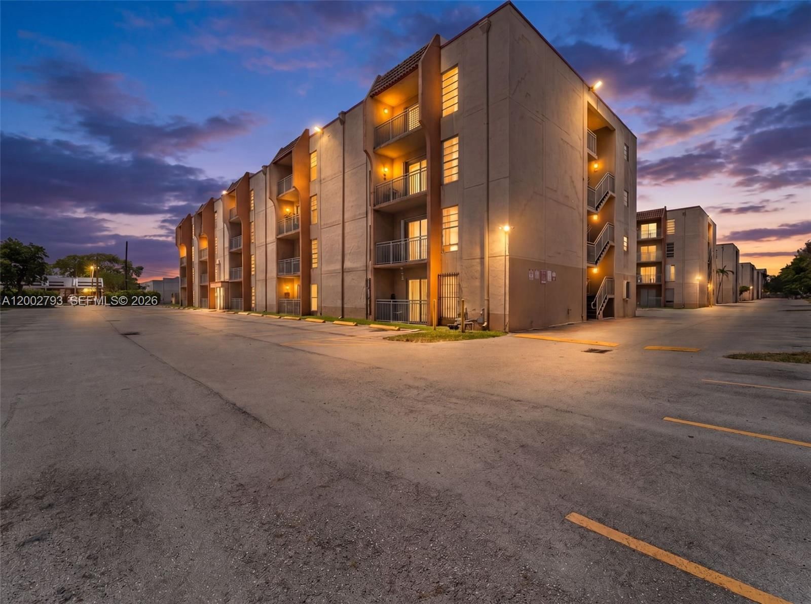 Real estate property located at 4713 7th St #410-1, Miami-dade, Sunset Villas Condo, Miami, FL