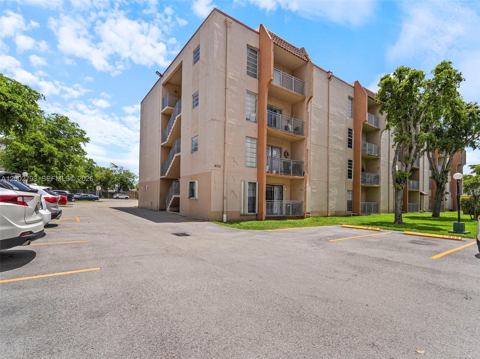 Real estate property located at 4713 7th St #410-1, Miami-dade, Sunset Villas Condo, Miami, FL