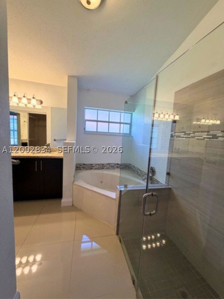 Real estate property located at 11459 Lakeview Dr #7A, Broward, Portofino Condominium, Coral Springs, FL