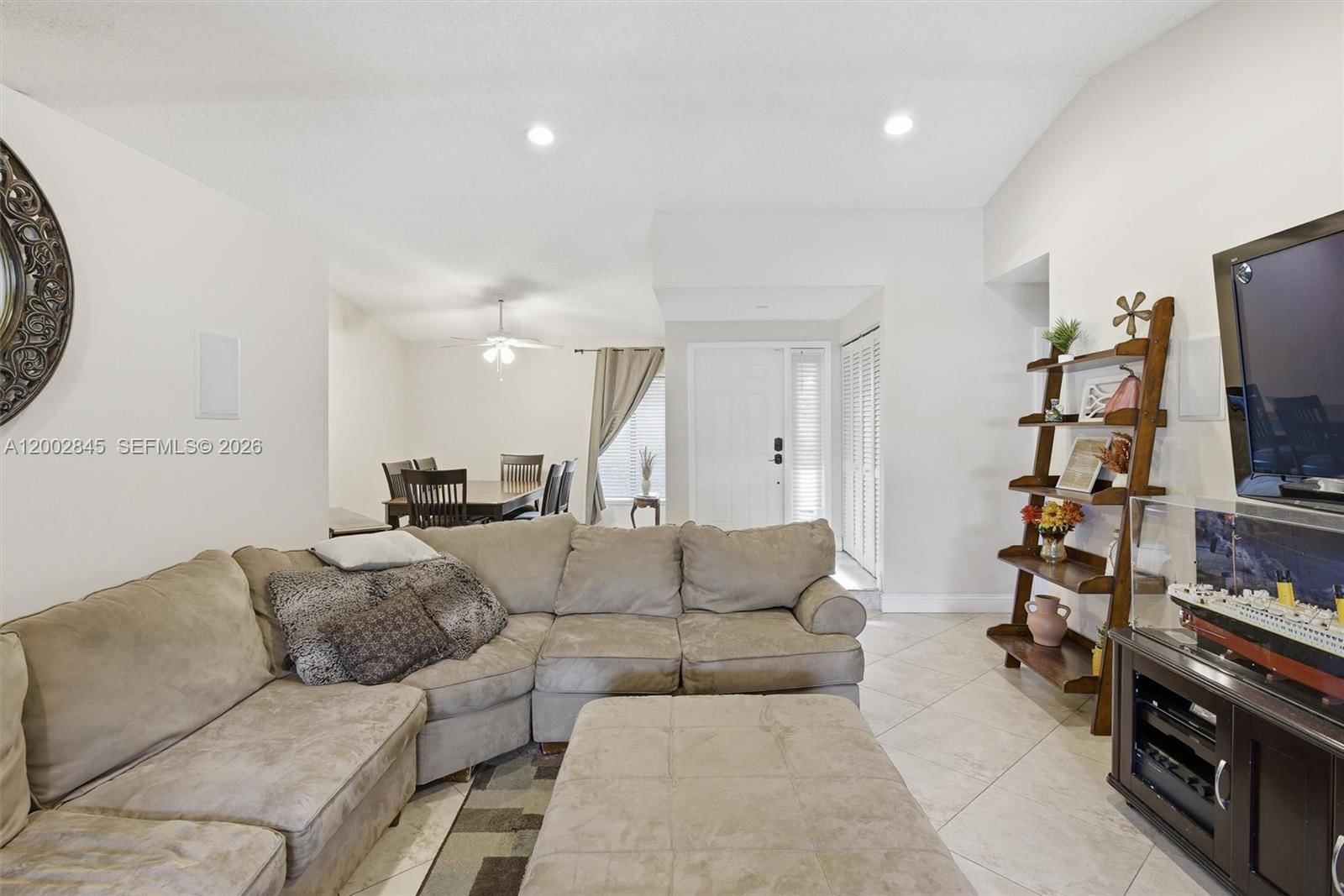 Real estate property located at 921 Monticello Ave, Broward, Shenandoah Section One, Davie, FL