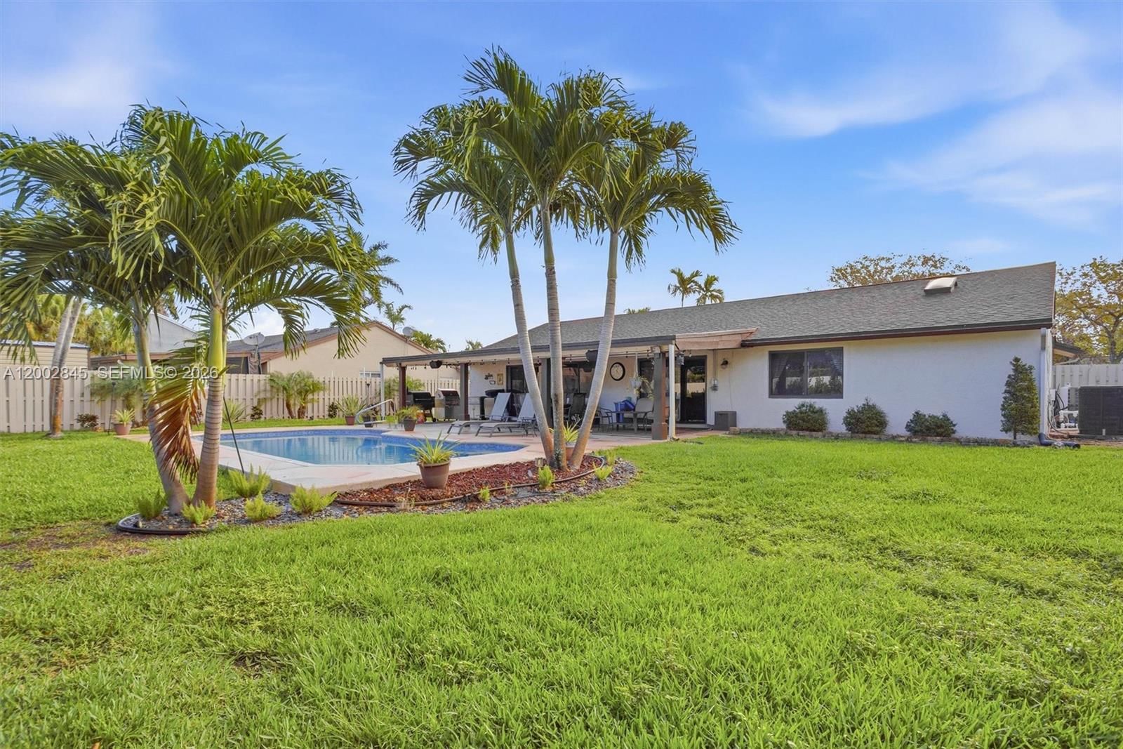 Real estate property located at 921 Monticello Ave, Broward, Shenandoah Section One, Davie, FL