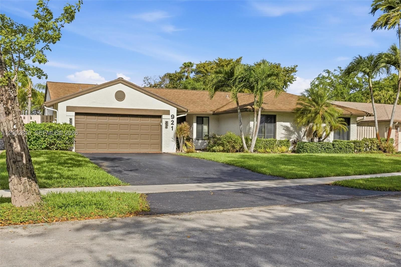 Real estate property located at 921 Monticello Ave, Broward, Shenandoah Section One, Davie, FL