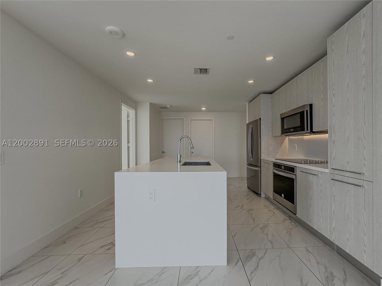 Real estate property located at 2000 Metropica Way #2009, Broward, Metropica North Tower One, Sunrise, FL