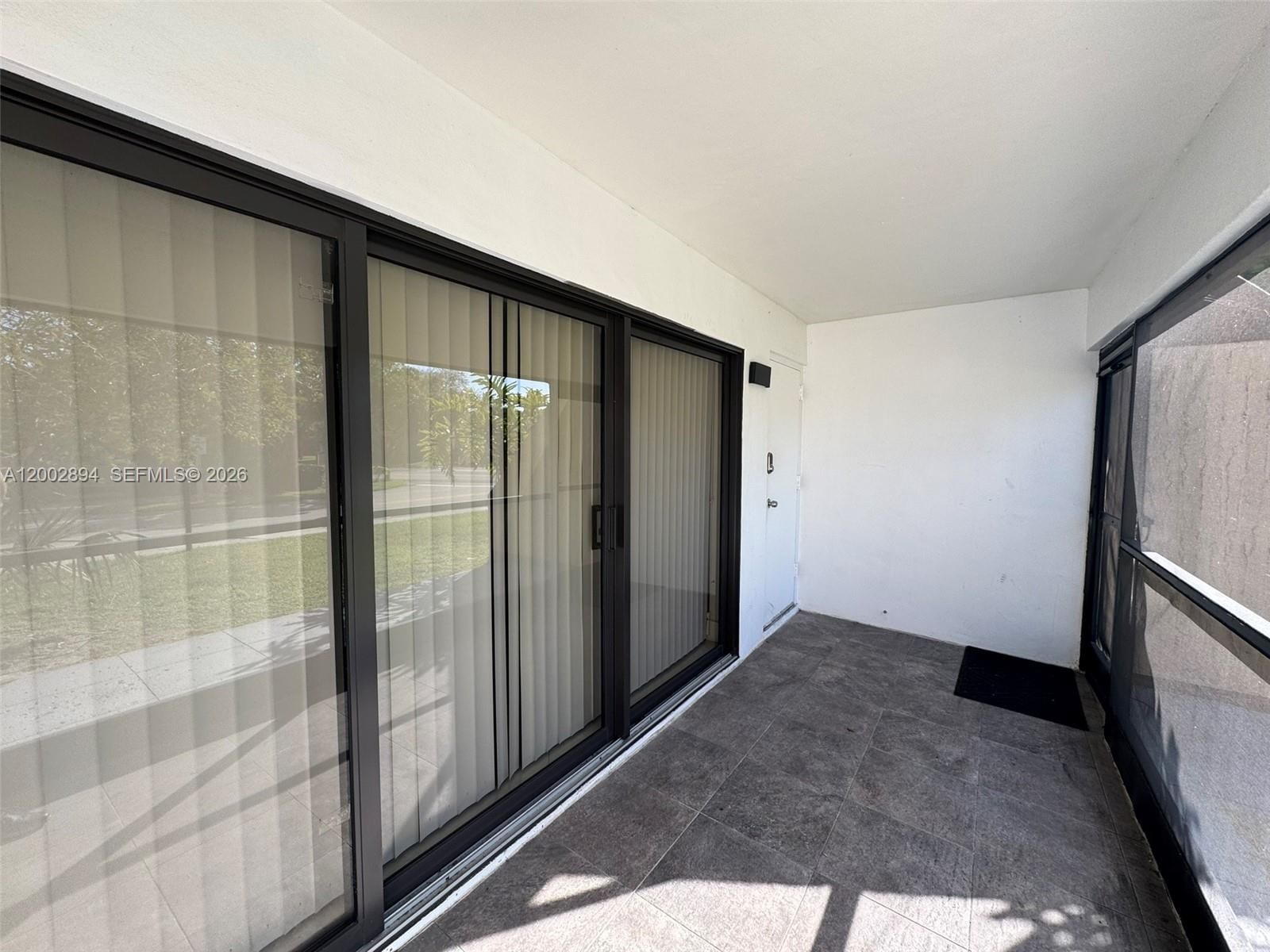 Real estate property located at 240 Lakeview Dr #112, Broward, Building Ten Of Racquet C, Weston, FL