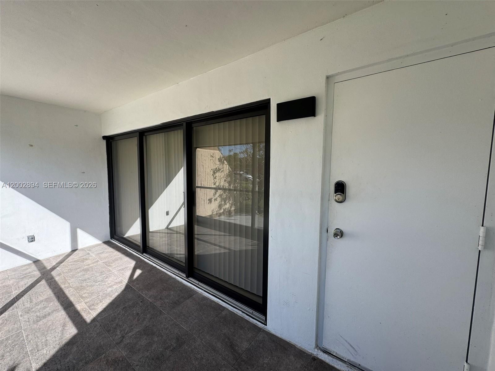 Real estate property located at 240 Lakeview Dr #112, Broward, Building Ten Of Racquet C, Weston, FL