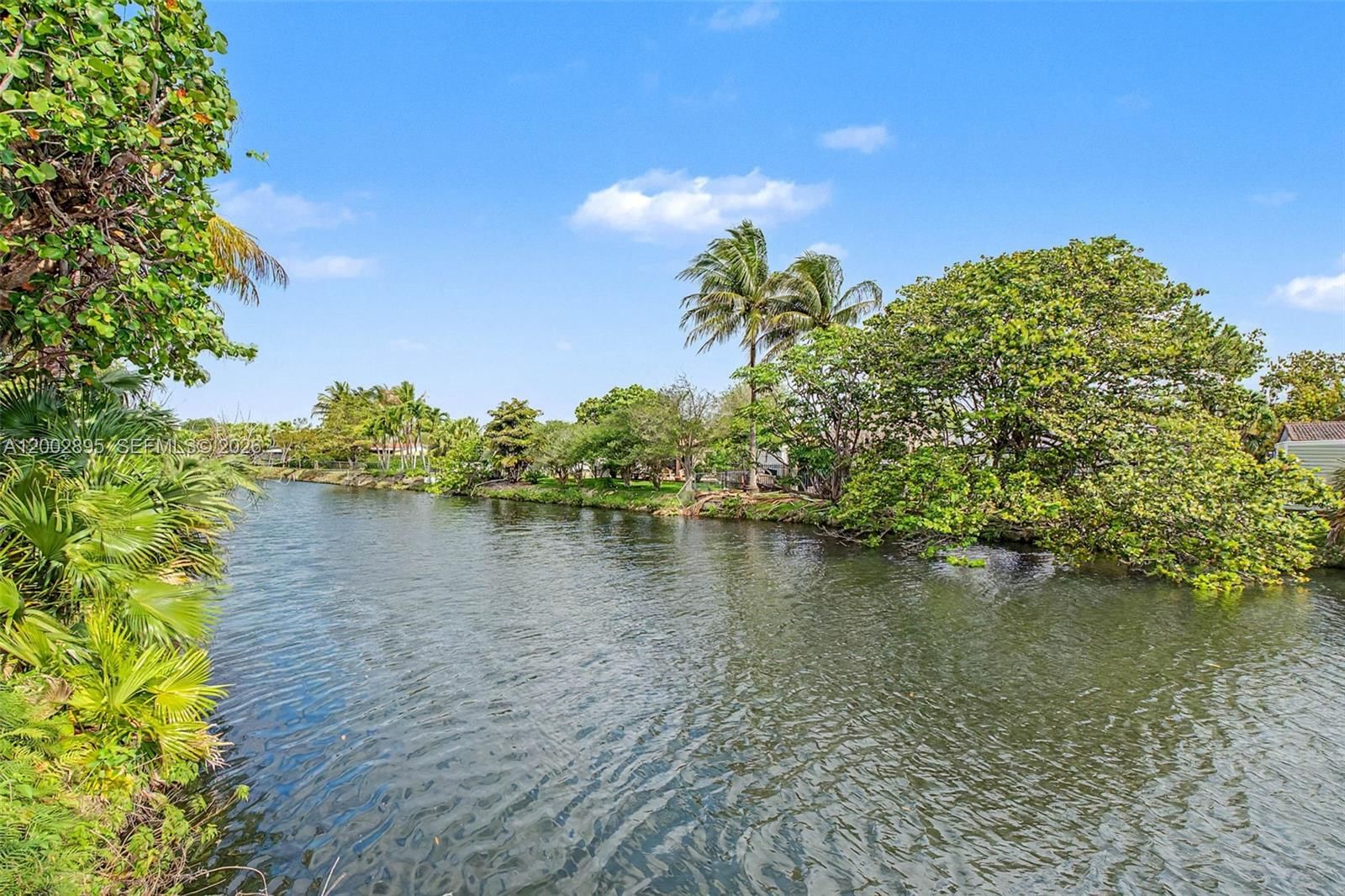 Real estate property located at 10841 68th Dr, Miami-dade, Westwood Ests Sec 2 2nd A, Miami, FL