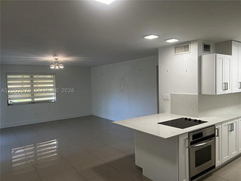 Real estate property located at 9350 77th Ave G1, Miami-dade, Kingston Square Condo, Miami, FL