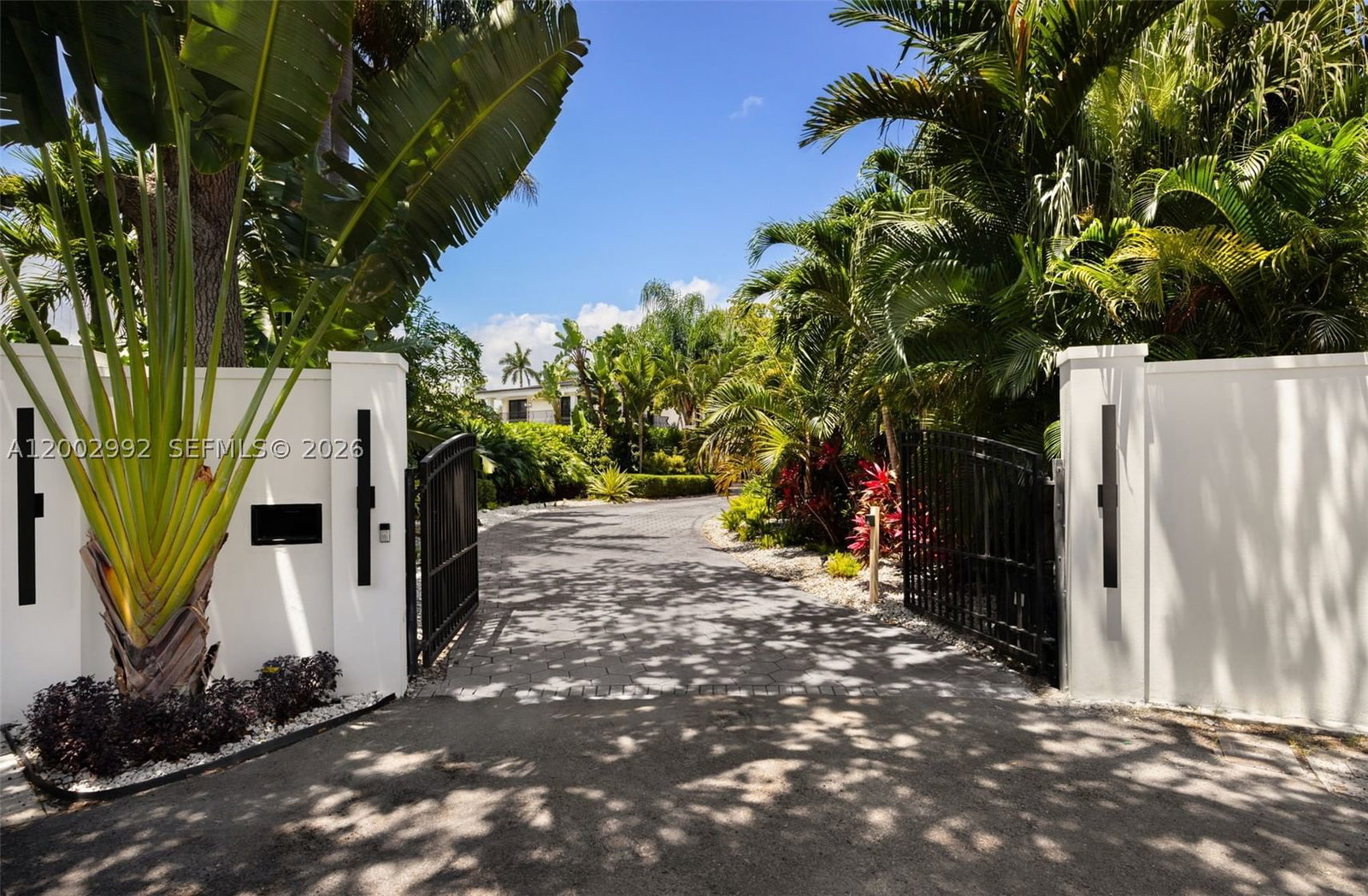 Real estate property located at 2300 Aqua Vista Blvd, Broward, Merritt Isle, Fort Lauderdale, FL