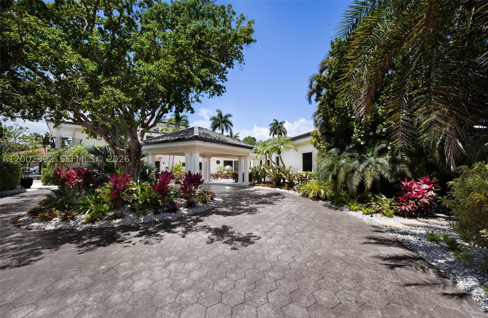 Real estate property located at 2300 Aqua Vista Blvd, Broward, Merritt Isle, Fort Lauderdale, FL