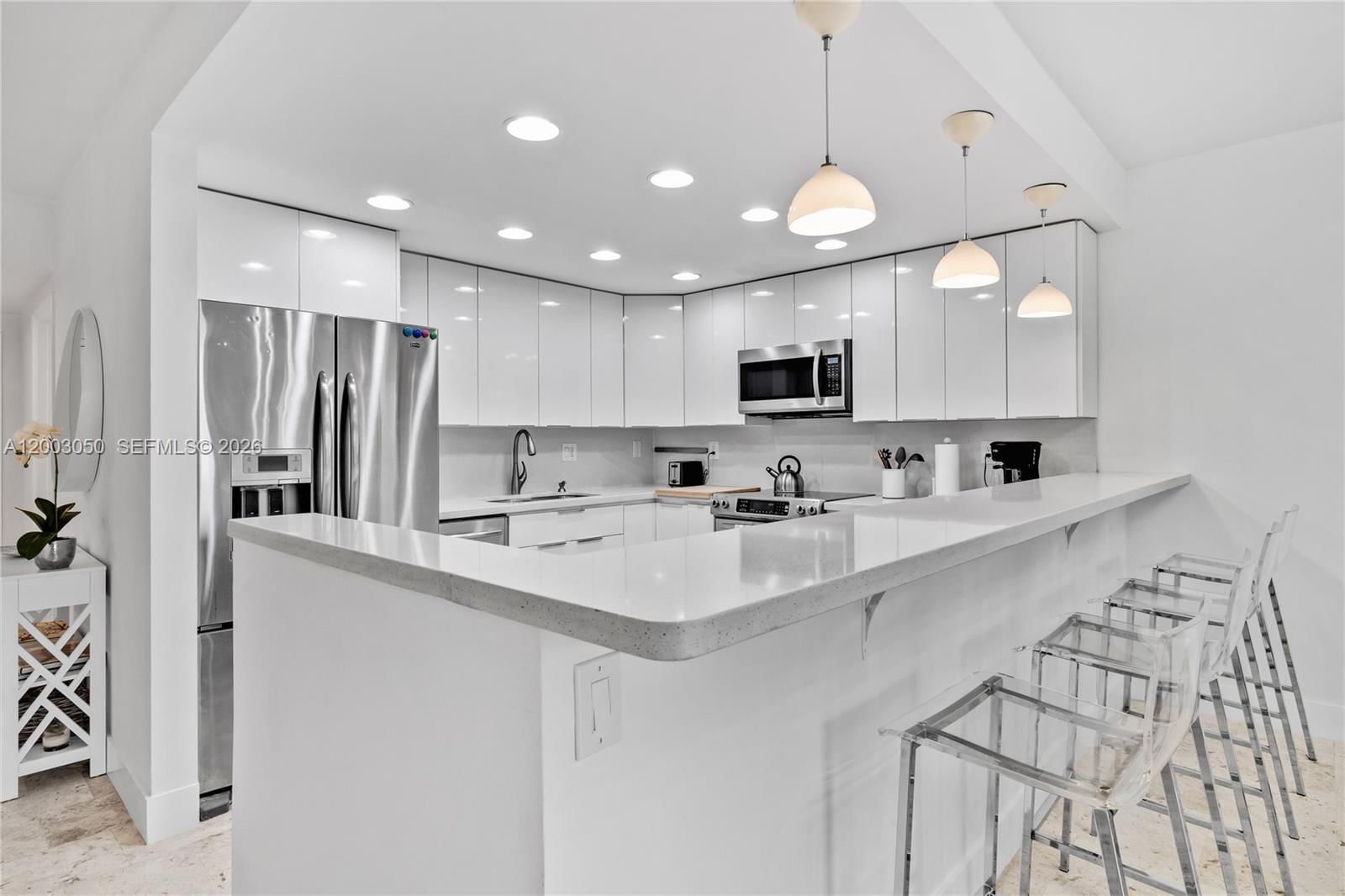 Real estate property located at 101 Crandon Blvd #367, Miami-dade, Key Colony No 4 Condo, Key Biscayne, FL