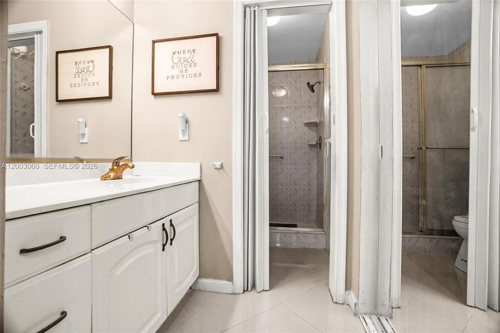 Real estate property located at 906 Republic Ct, Broward, Republic Square Condo, Deerfield Beach, FL