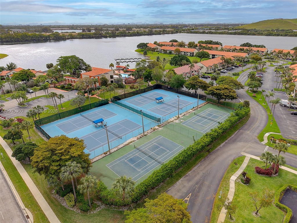 Real estate property located at 906 Republic Ct, Broward, Republic Square Condo, Deerfield Beach, FL