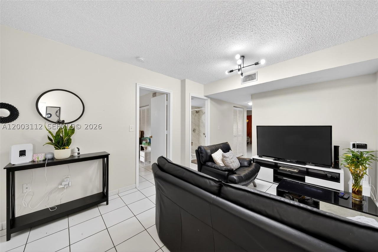 Real estate property located at 15490 134th Pl #507, Miami-dade, Vista Alegre Townhomes Vi, Miami, FL