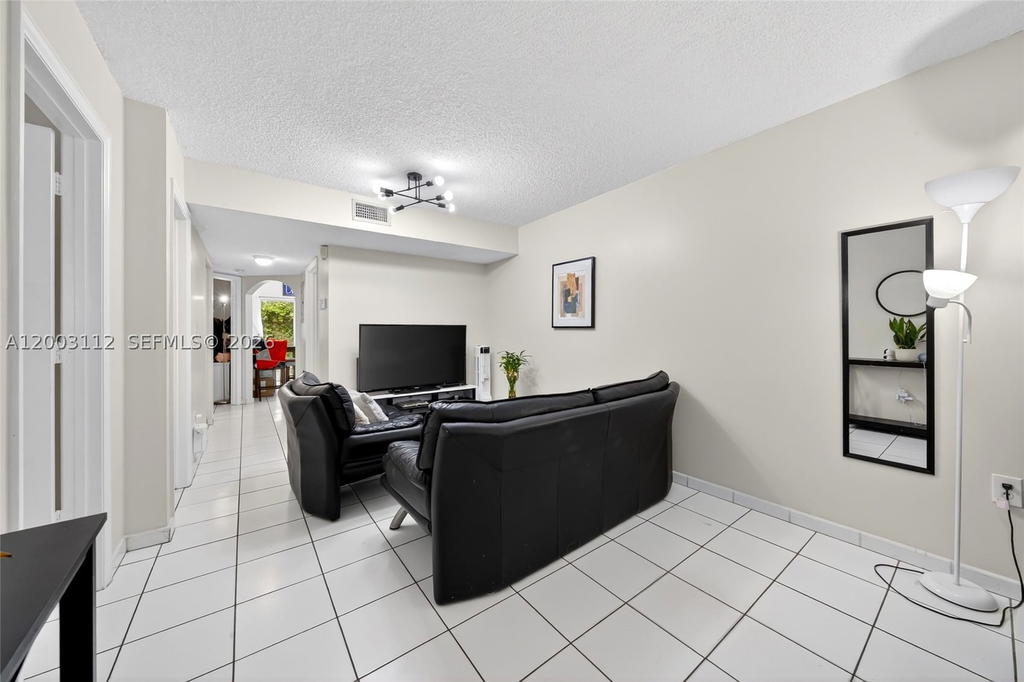 Real estate property located at 15490 134th Pl #507, Miami-dade, Vista Alegre Townhomes Vi, Miami, FL