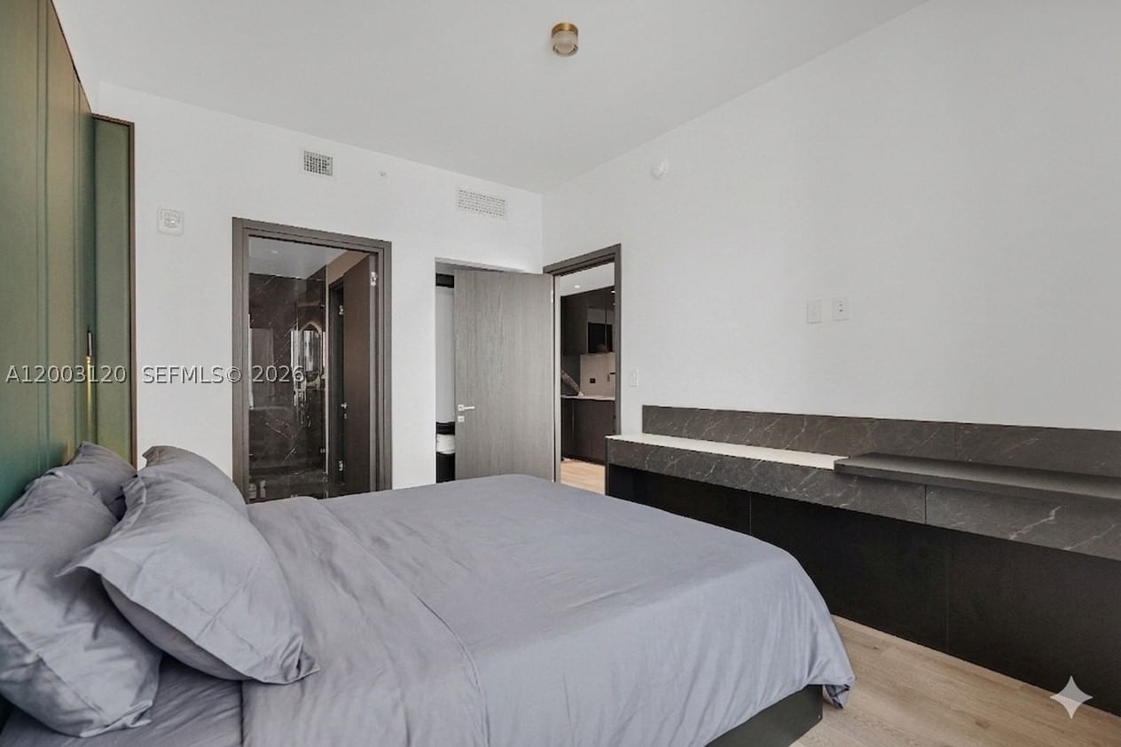Real estate property located at 20 11th St #4006, Miami-dade, Miami North, Miami, FL