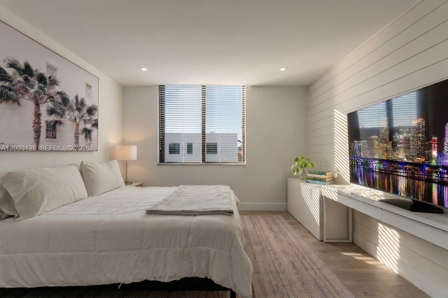 Real estate property located at 1300 Ponce De Leon Blvd #815, Miami-dade, 1300 Ponce Condo, Coral Gables, FL