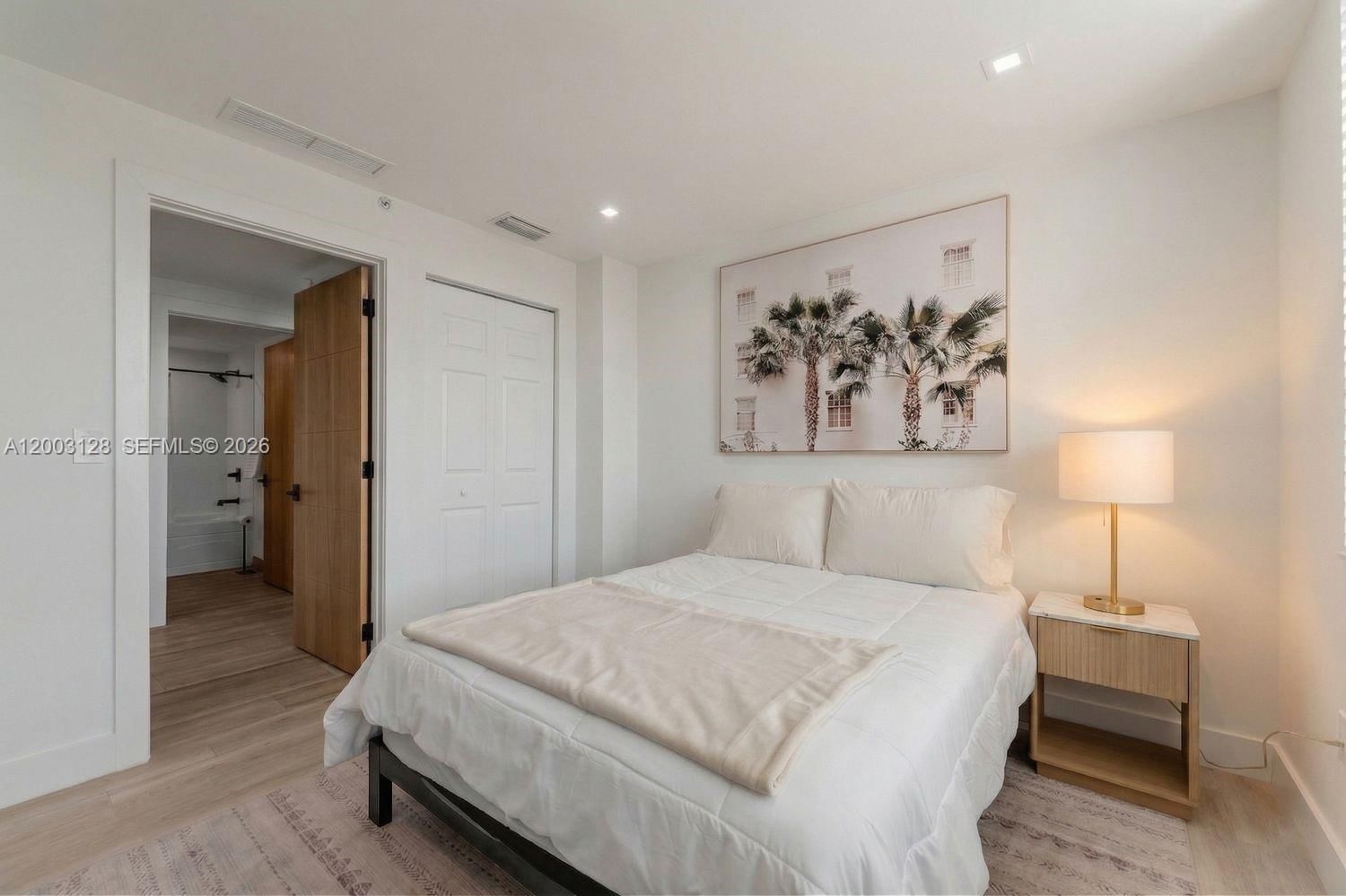 Real estate property located at 1300 Ponce De Leon Blvd #815, Miami-dade, 1300 Ponce Condo, Coral Gables, FL