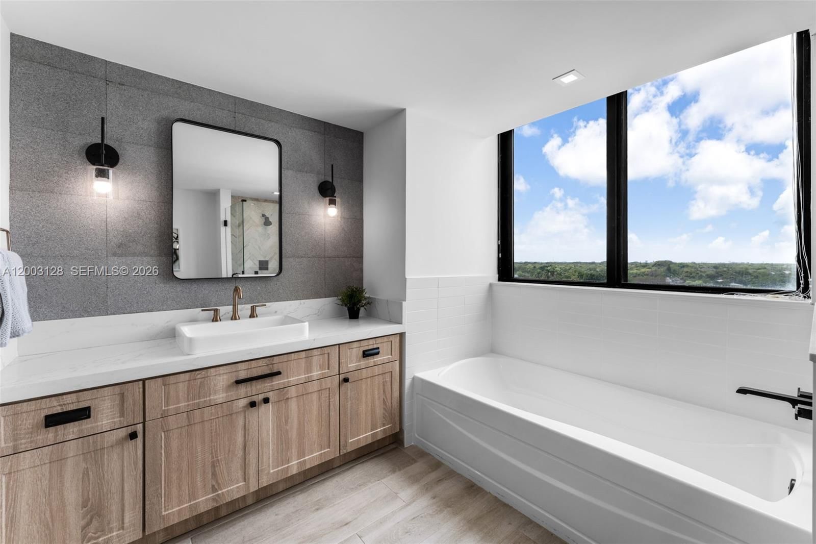 Real estate property located at 1300 Ponce De Leon Blvd #815, Miami-dade, 1300 Ponce Condo, Coral Gables, FL