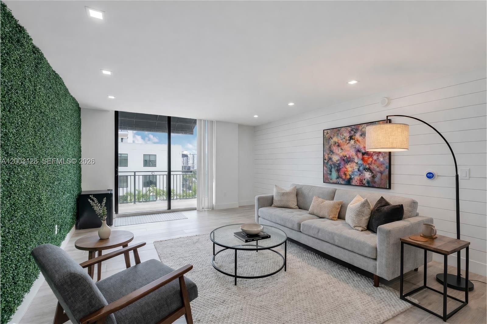 Real estate property located at 1300 Ponce De Leon Blvd #815, Miami-dade, 1300 Ponce Condo, Coral Gables, FL