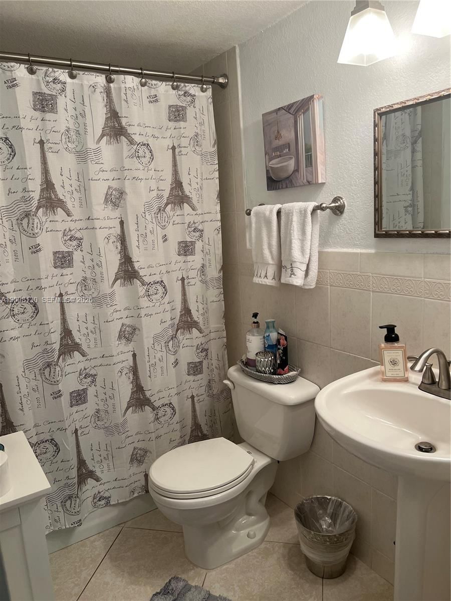 Real estate property located at 8335 72nd Ave #212D, Miami-dade, The Ledges Condo, Miami, FL