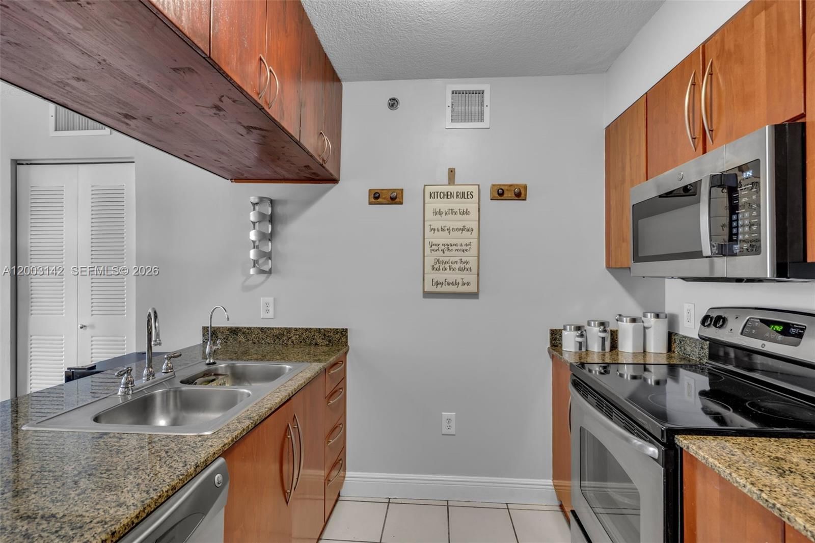 Real estate property located at 1200 Brickell Bay Dr #1924, Miami-dade, The Club At Brickell Bay, Miami, FL