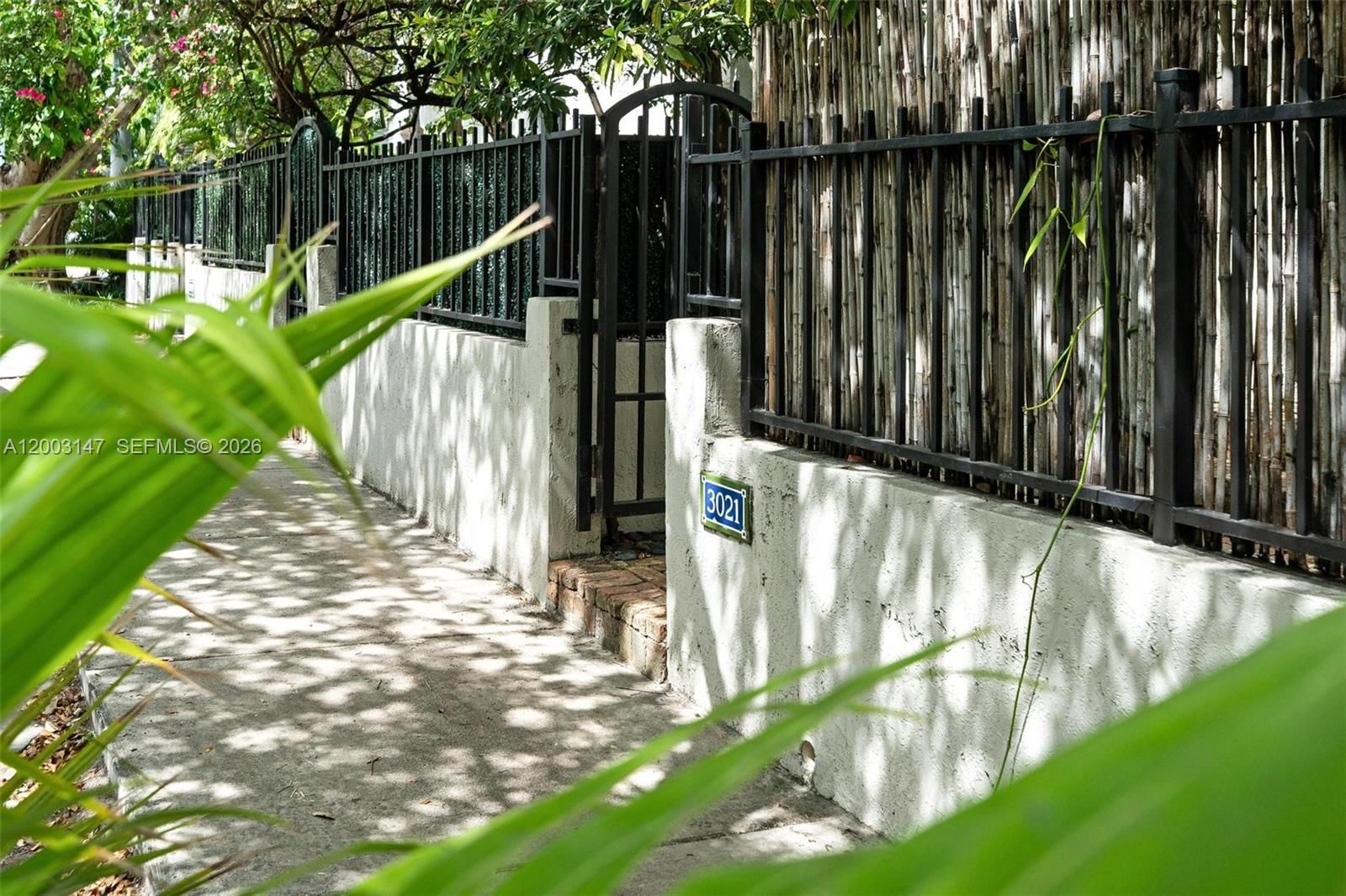 Real estate property located at 3021 Virginia St #11, Miami-dade, French Village In The Gro, Miami, FL