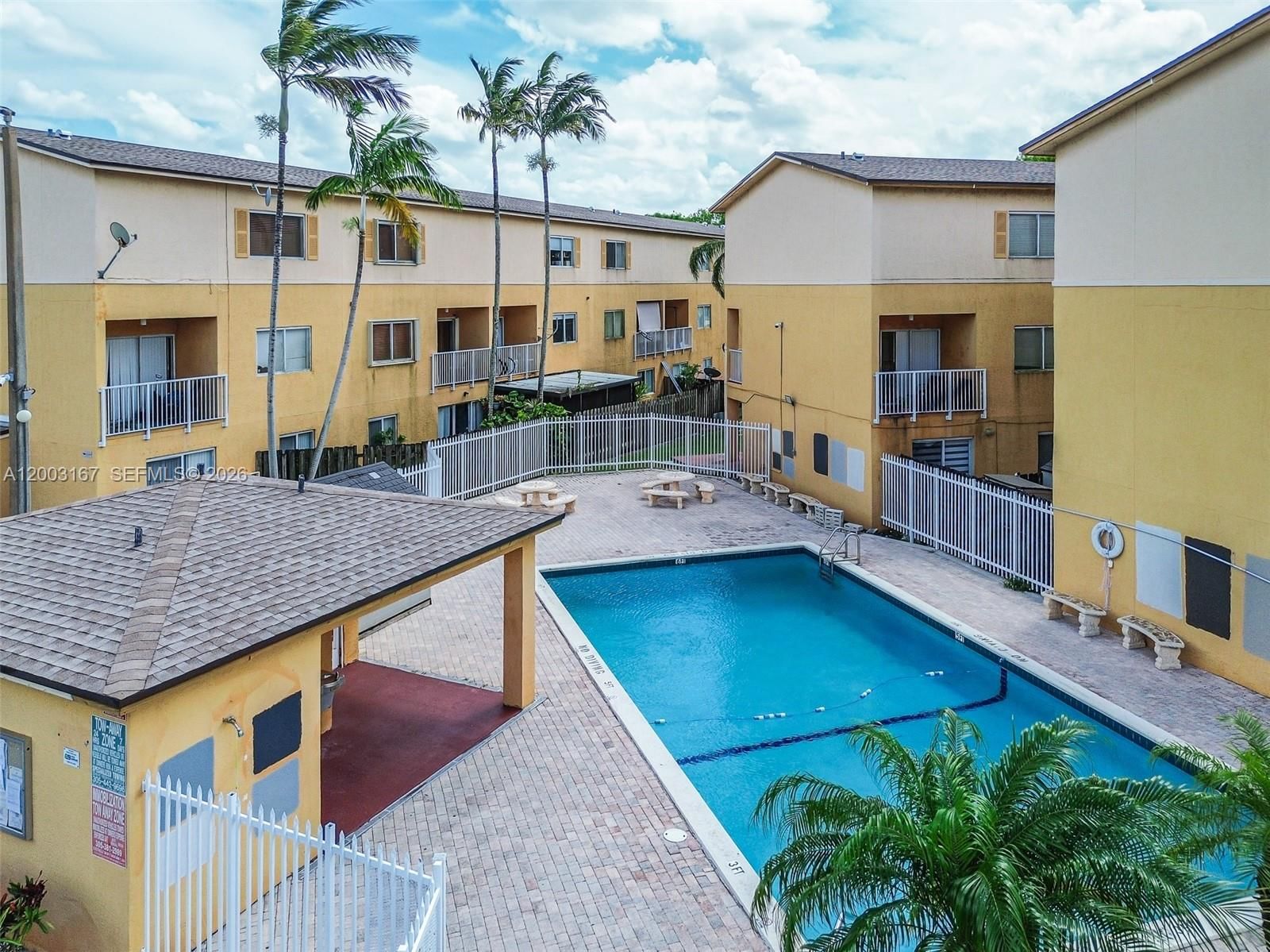 Real estate property located at 6255 Kendale Lakes Cir #218, Miami-dade, Paseo Real Condo, Miami, FL