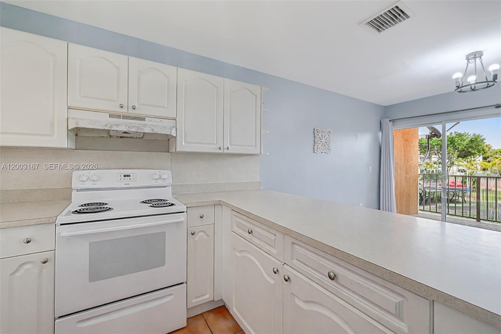 Real estate property located at 6255 Kendale Lakes Cir #218, Miami-dade, Paseo Real Condo, Miami, FL