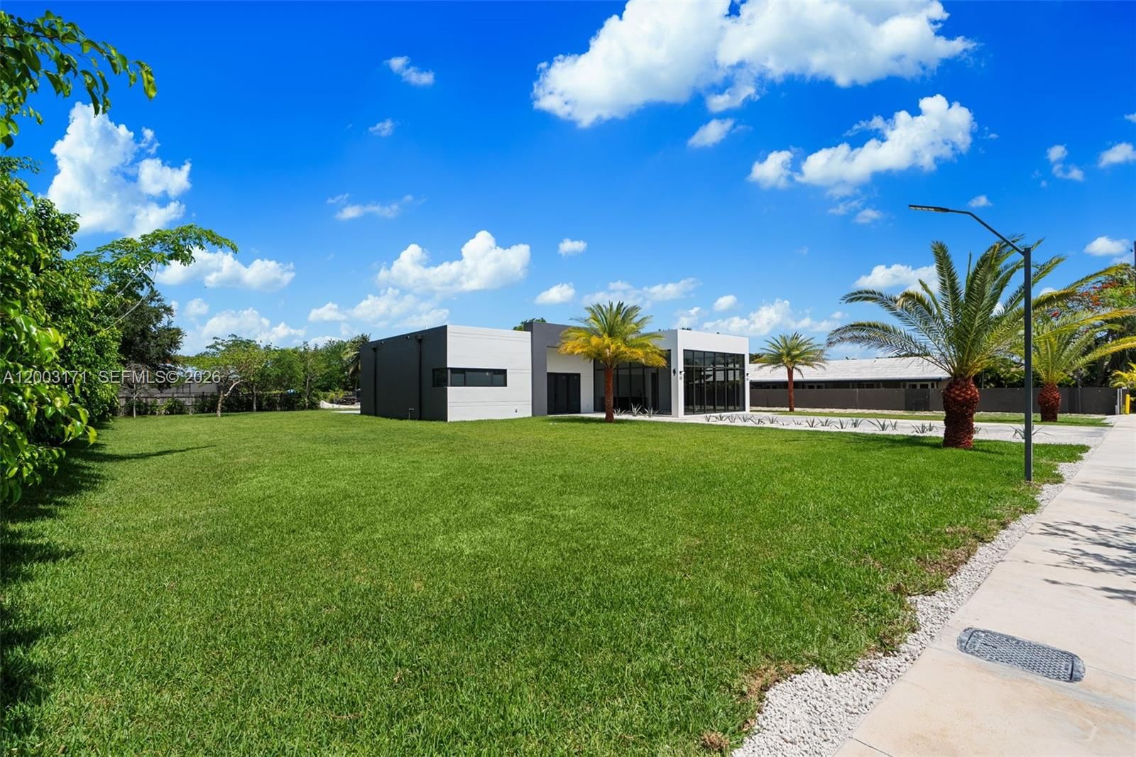 Real estate property located at 29705 187th Ave, Miami-dade, Giffen Manors, Homestead, FL