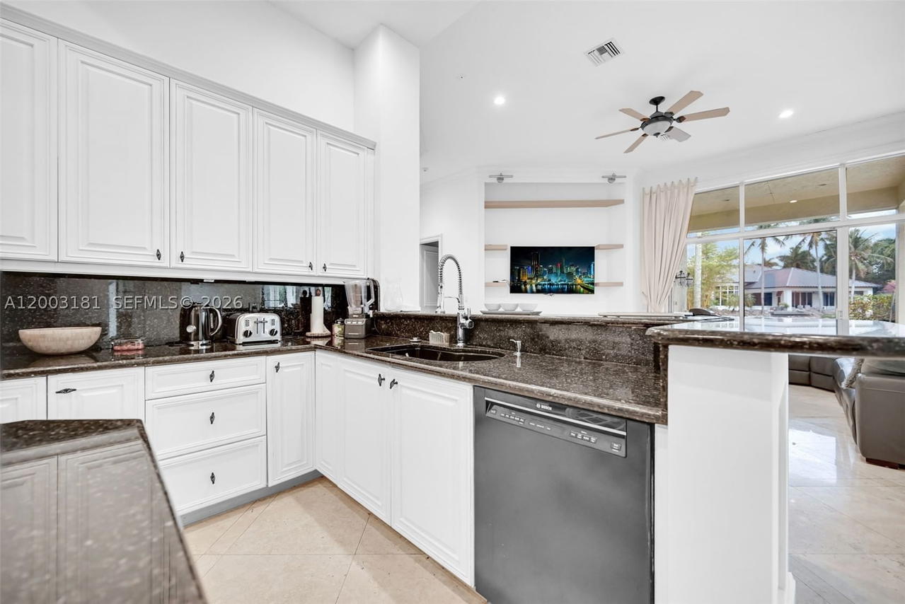 Real estate property located at 10430 Kestrel St, Broward, Enclave 2nd Section, Plantation, FL