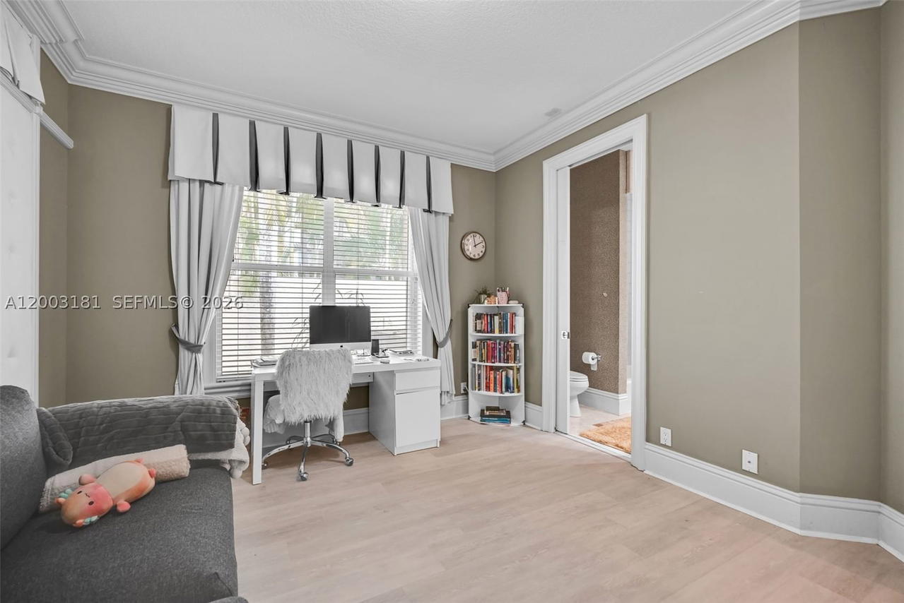Real estate property located at 10430 Kestrel St, Broward, Enclave 2nd Section, Plantation, FL