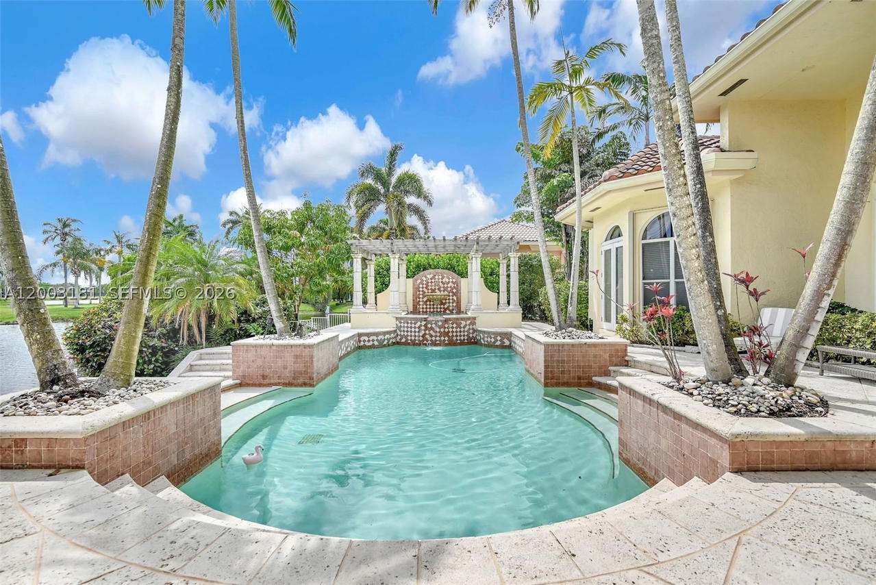 Real estate property located at 10430 Kestrel St, Broward, Enclave 2nd Section, Plantation, FL
