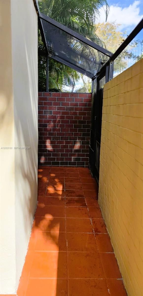 Real estate property located at 10835 112th Ave #106, Miami-dade, Gardens Of Kendall So Con, Miami, FL