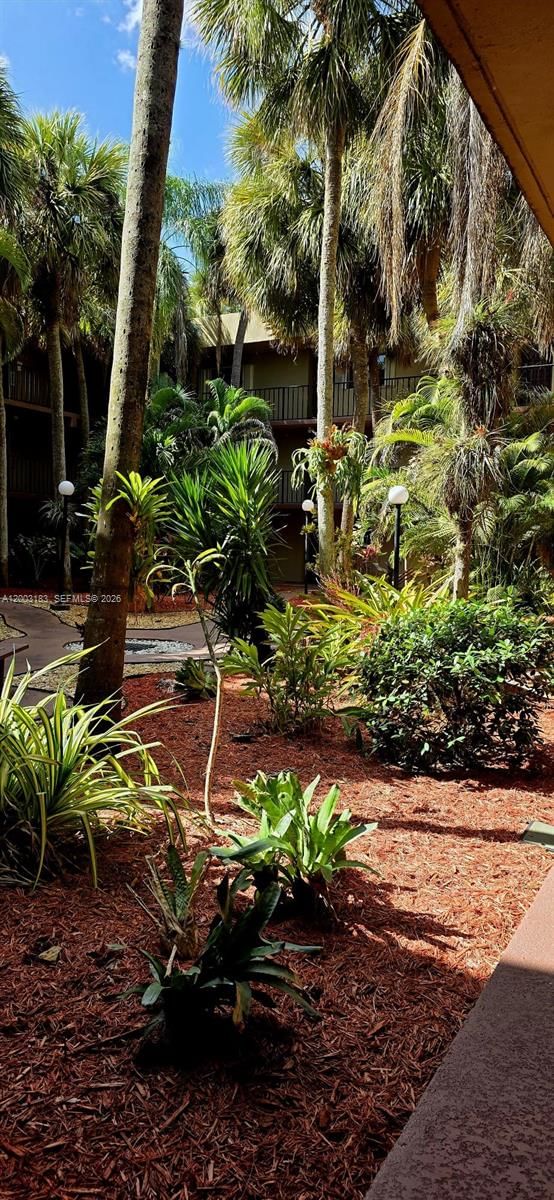 Real estate property located at 10835 112th Ave #106, Miami-dade, Gardens Of Kendall So Con, Miami, FL