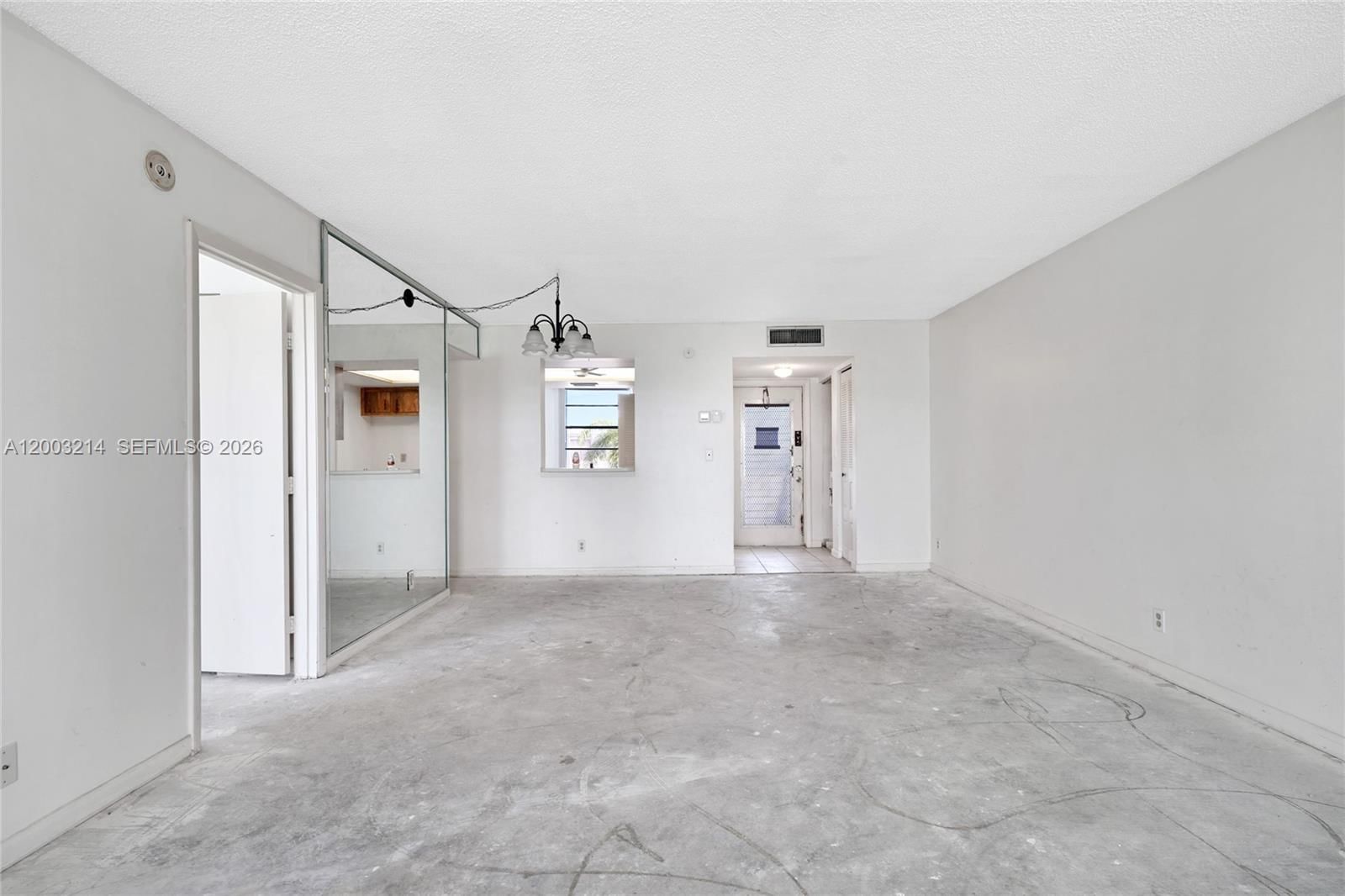 Real estate property located at 7330 18th St #204, Broward, 34 Of Palm Springs 3 Cond, Margate, FL