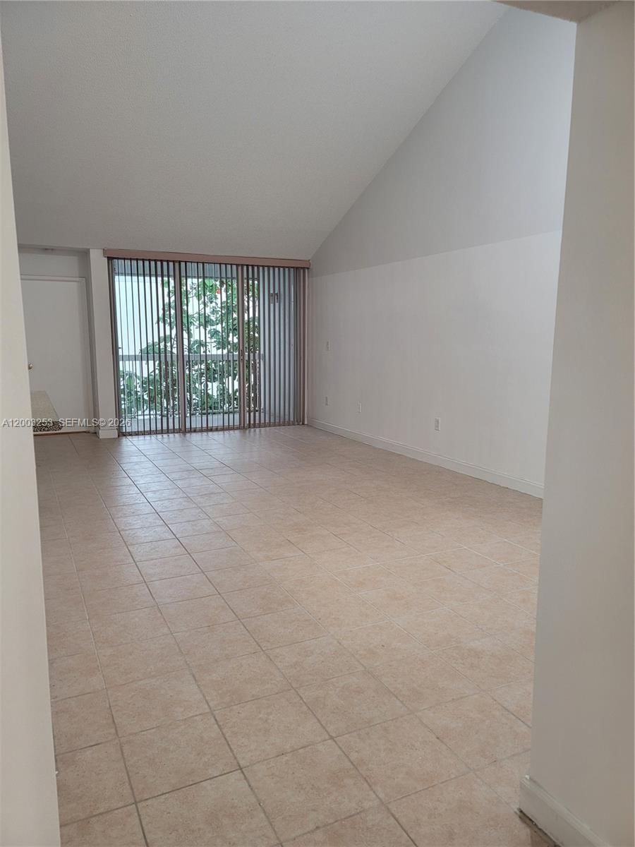 Real estate property located at 9762 47th Ter #175, Miami-dade, The Greens At Doral Condo, Doral, FL