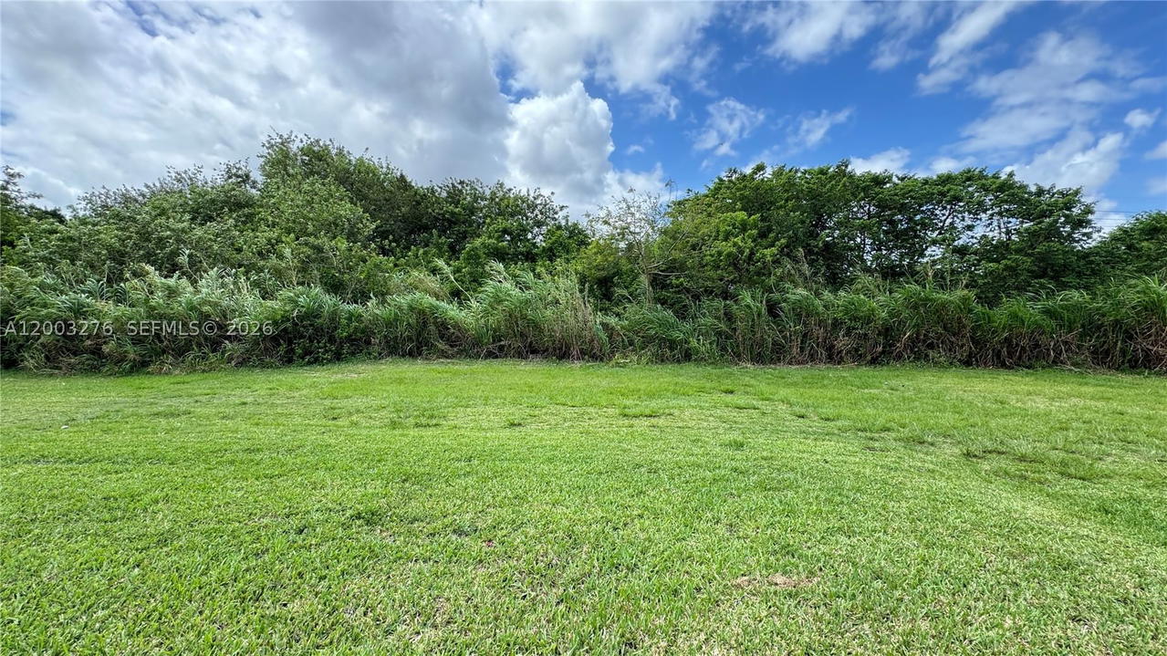 Real estate property located at 14638 128th Ct Rd, Miami-dade, Deerwood Part Iv, Miami, FL