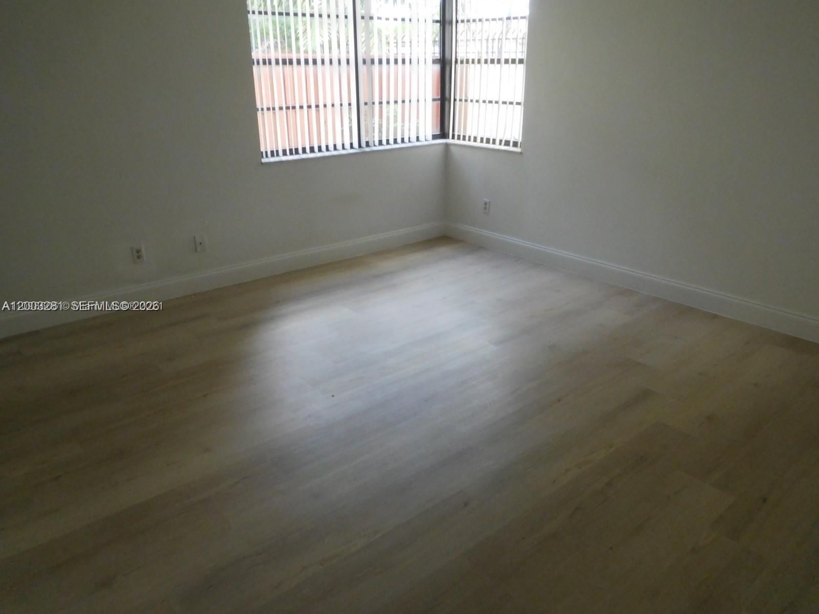 Real estate property located at 323 Ives Dairy Rd #323-06, Miami-dade, Condo B At Mediterranea P, Miami, FL