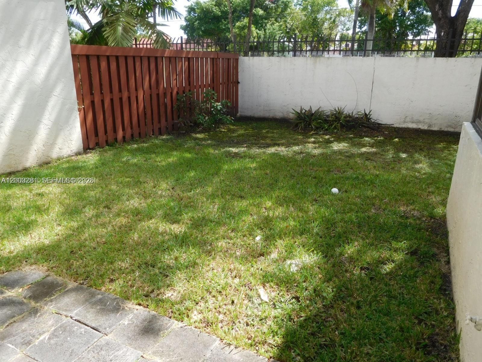 Real estate property located at 323 Ives Dairy Rd #323-06, Miami-dade, Condo B At Mediterranea P, Miami, FL